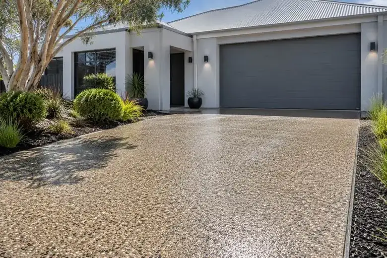 Clean exposed aggregate driveway in Perth after driveway cleaning and maintenance